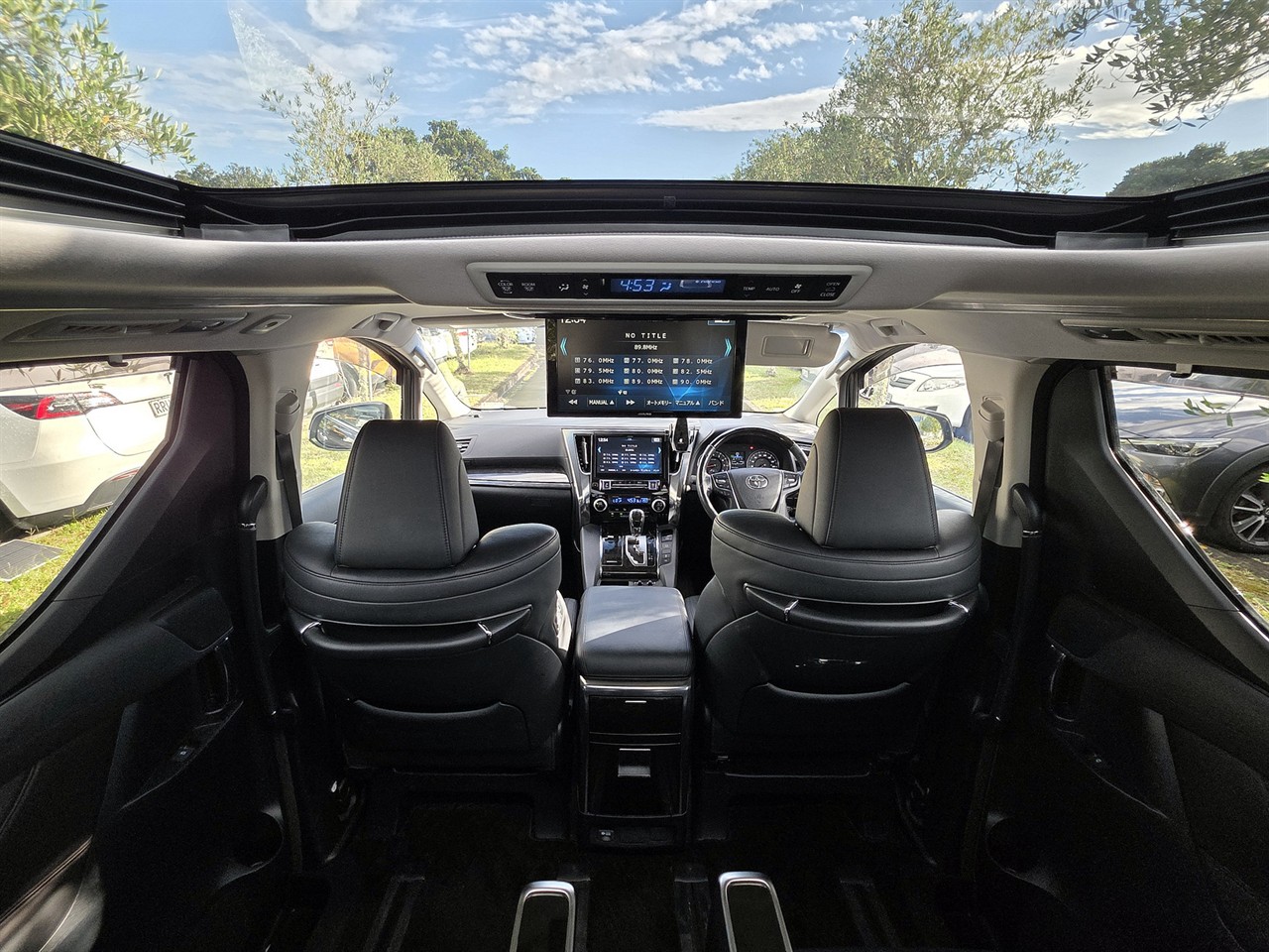 2016 Toyota Alphard