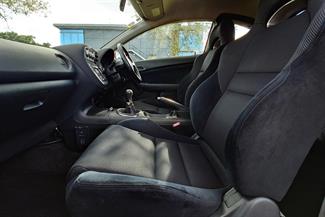 2004 Honda Integra - Thumbnail