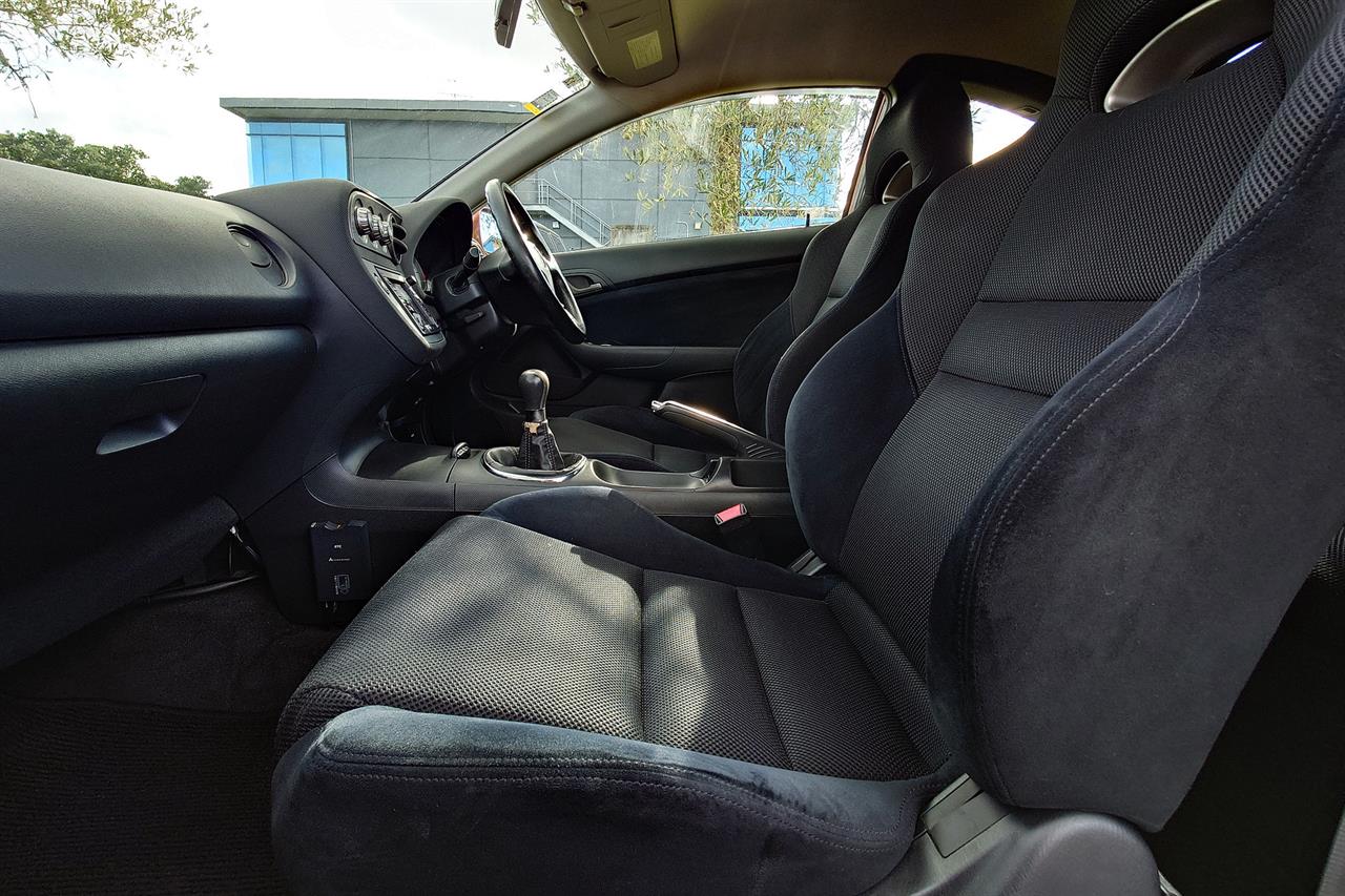 2004 Honda Integra