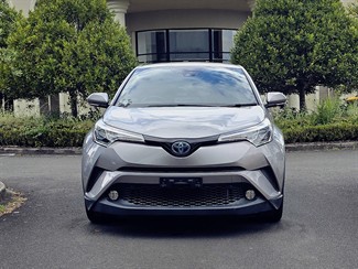 2017 Toyota C-Hr - Thumbnail