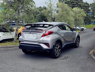 2017 Toyota C-Hr - Thumbnail