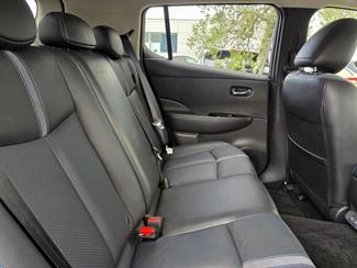 2021 Nissan LEAF - Thumbnail