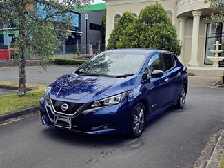 2021 Nissan LEAF - Thumbnail