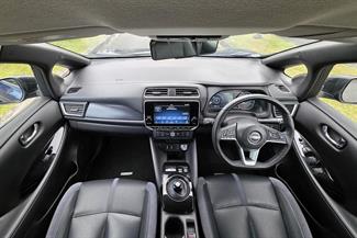 2021 Nissan LEAF - Thumbnail