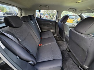 2014 Nissan LEAF - Thumbnail