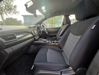 2022 Nissan LEAF - Thumbnail