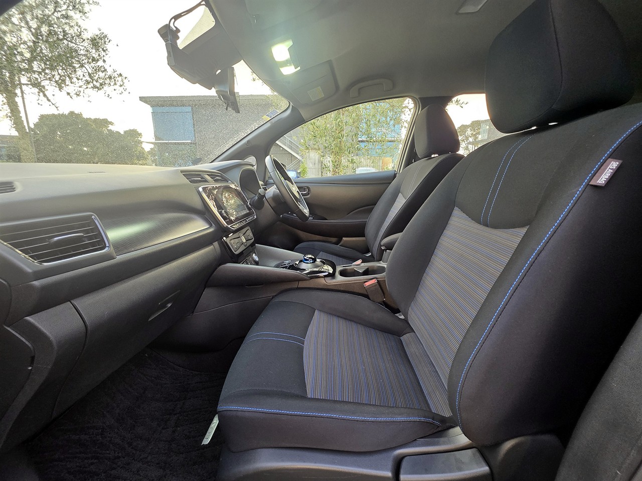 2022 Nissan LEAF