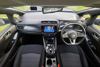 2022 Nissan LEAF - Thumbnail