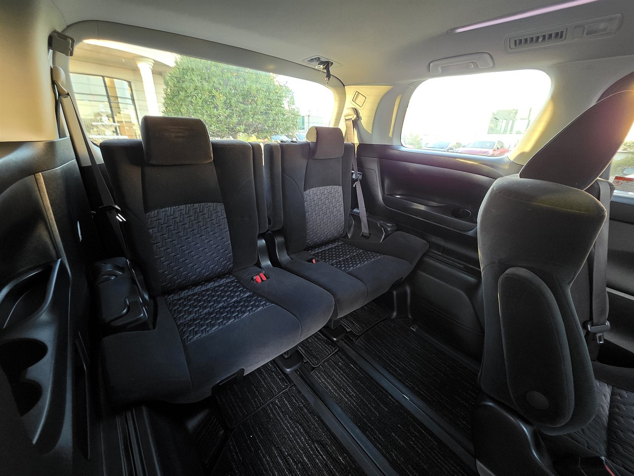 2015 Toyota Alphard