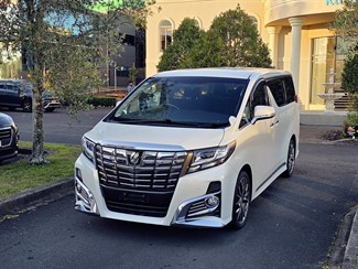 2015 Toyota Alphard - Thumbnail