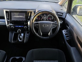 2015 Toyota Alphard - Thumbnail