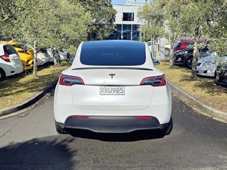 2023 Tesla Model Y - Thumbnail