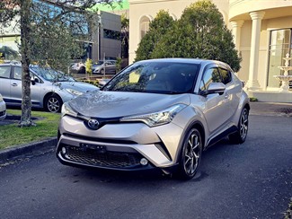 2017 Toyota C-Hr - Thumbnail