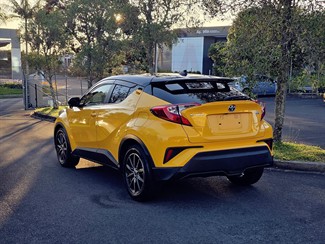 2017 Toyota C-Hr - Thumbnail