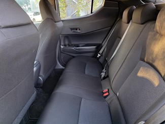 2017 Toyota C-Hr - Thumbnail