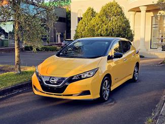 2019 Nissan LEAF - Thumbnail