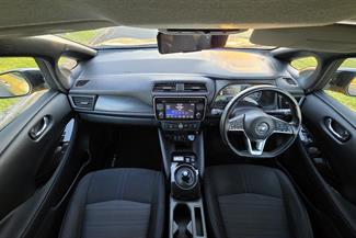 2019 Nissan LEAF - Thumbnail