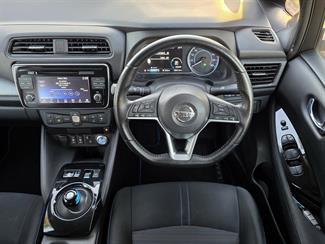 2019 Nissan LEAF - Thumbnail