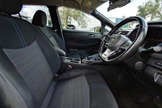 2018 Nissan LEAF - Thumbnail