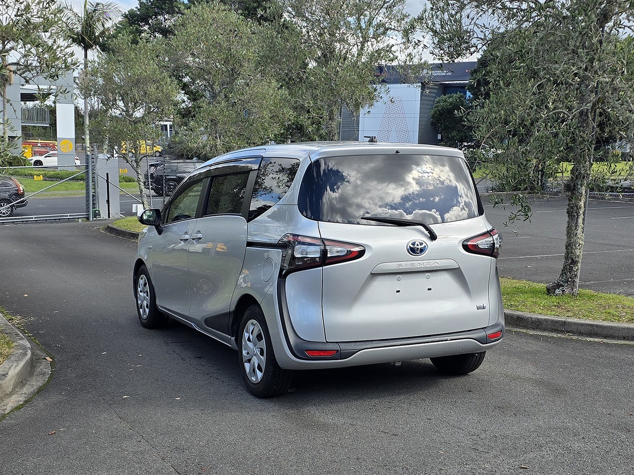 2016 Toyota SIENTA