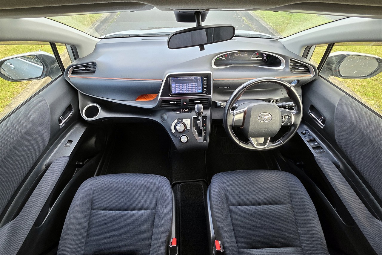 2016 Toyota SIENTA