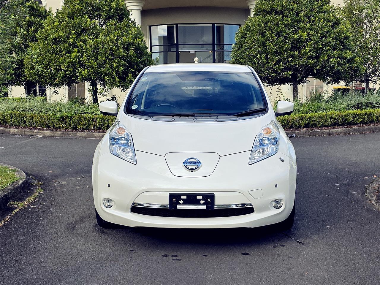 2016 Nissan LEAF