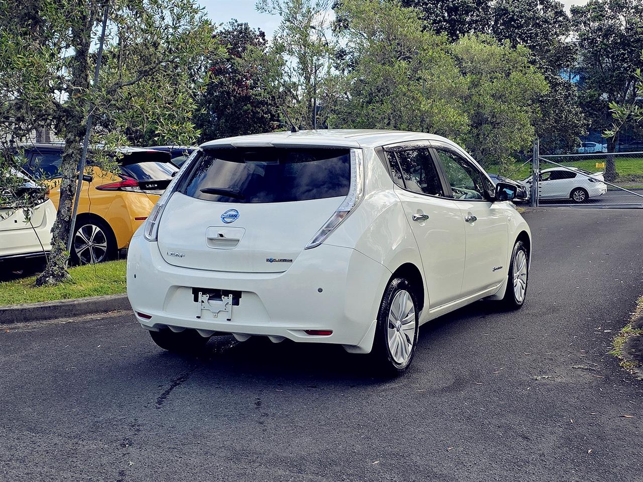 2016 Nissan LEAF