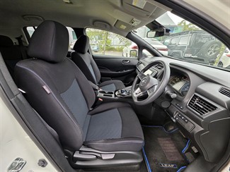 2021 Nissan LEAF - Thumbnail