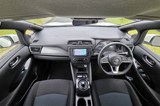 2021 Nissan LEAF - Thumbnail