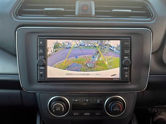 2021 Nissan LEAF - Thumbnail