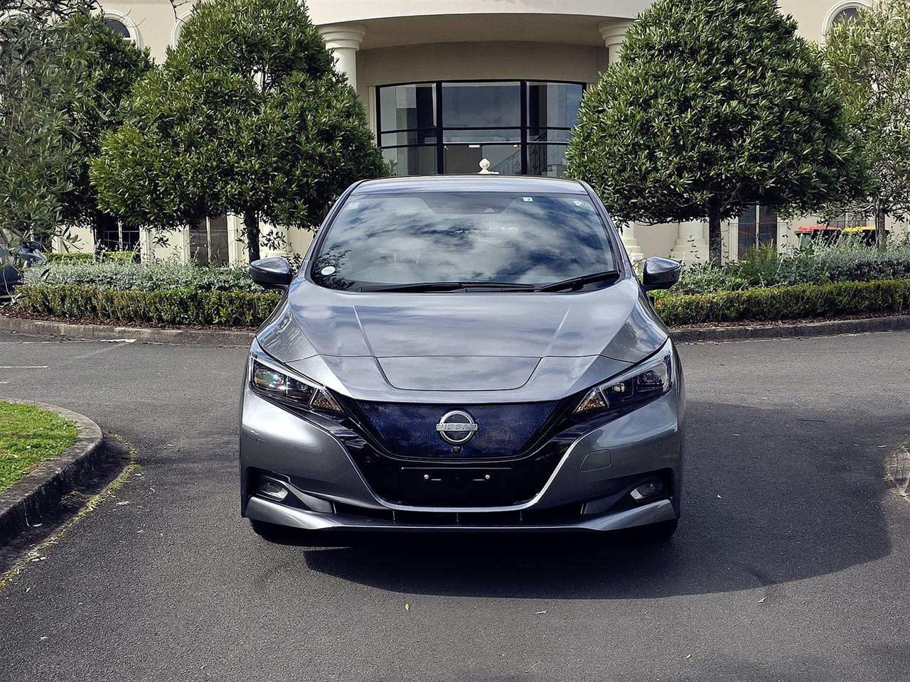 2022 Nissan LEAF