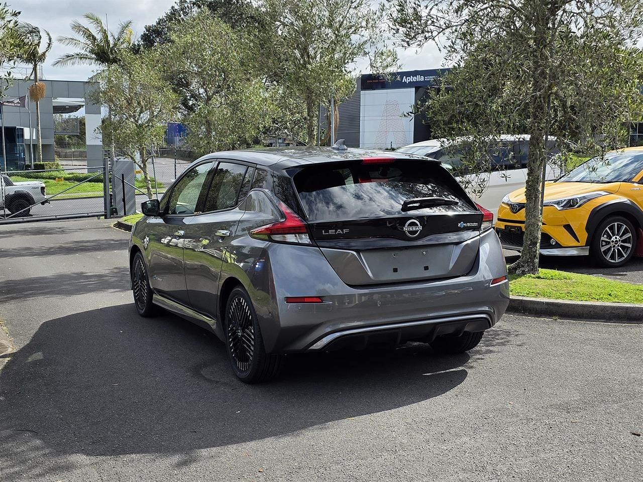 2022 Nissan LEAF