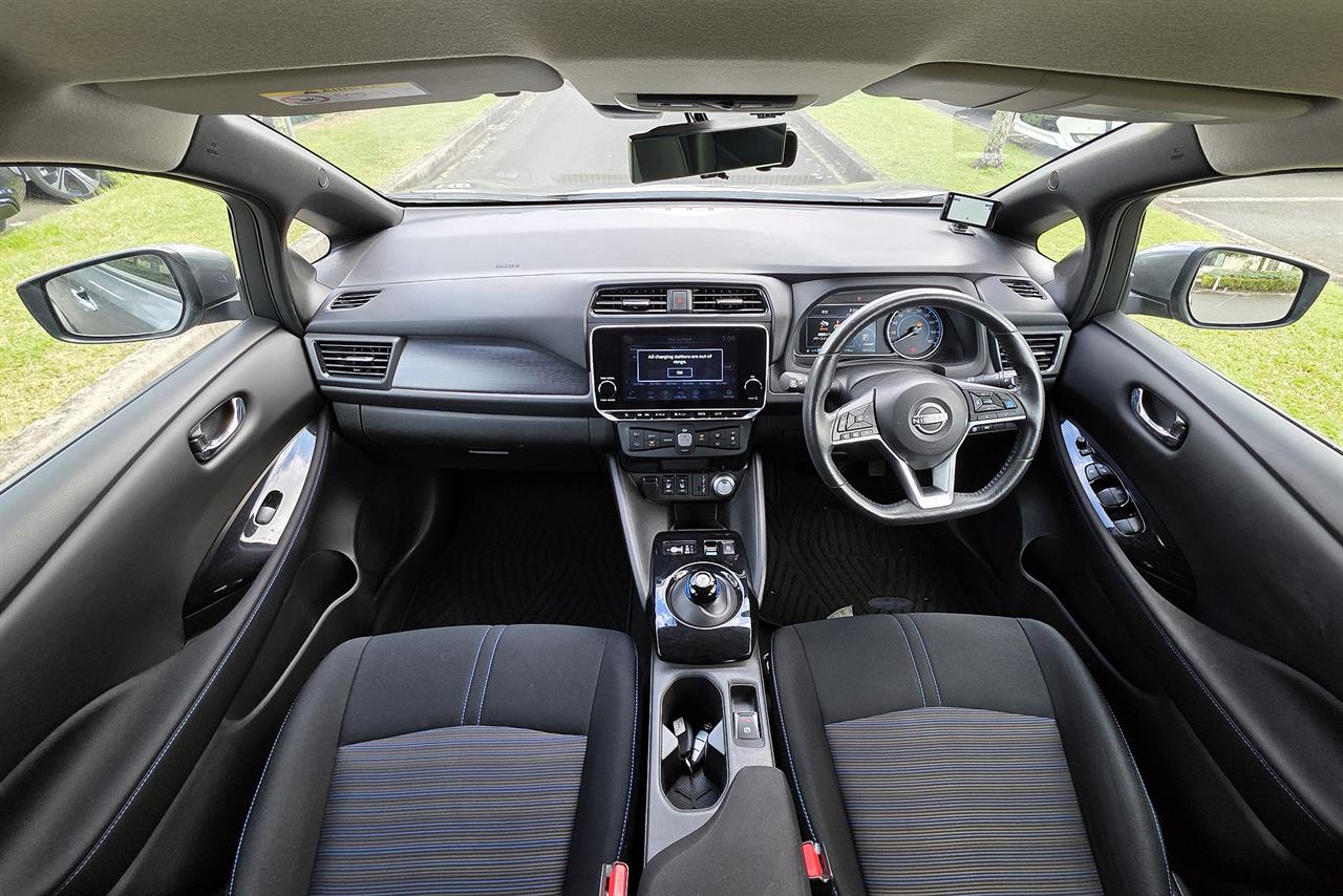 2022 Nissan LEAF