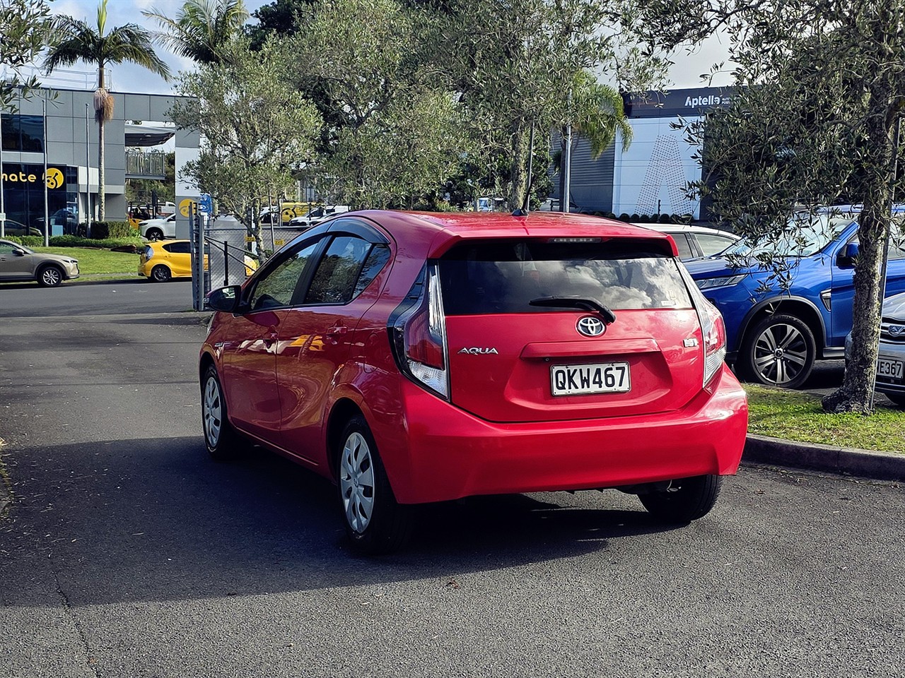 2014 Toyota AQUA