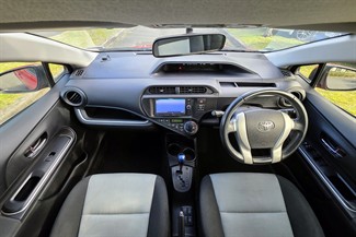 2014 Toyota AQUA - Thumbnail