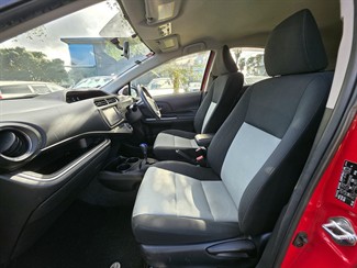 2014 Toyota AQUA - Thumbnail
