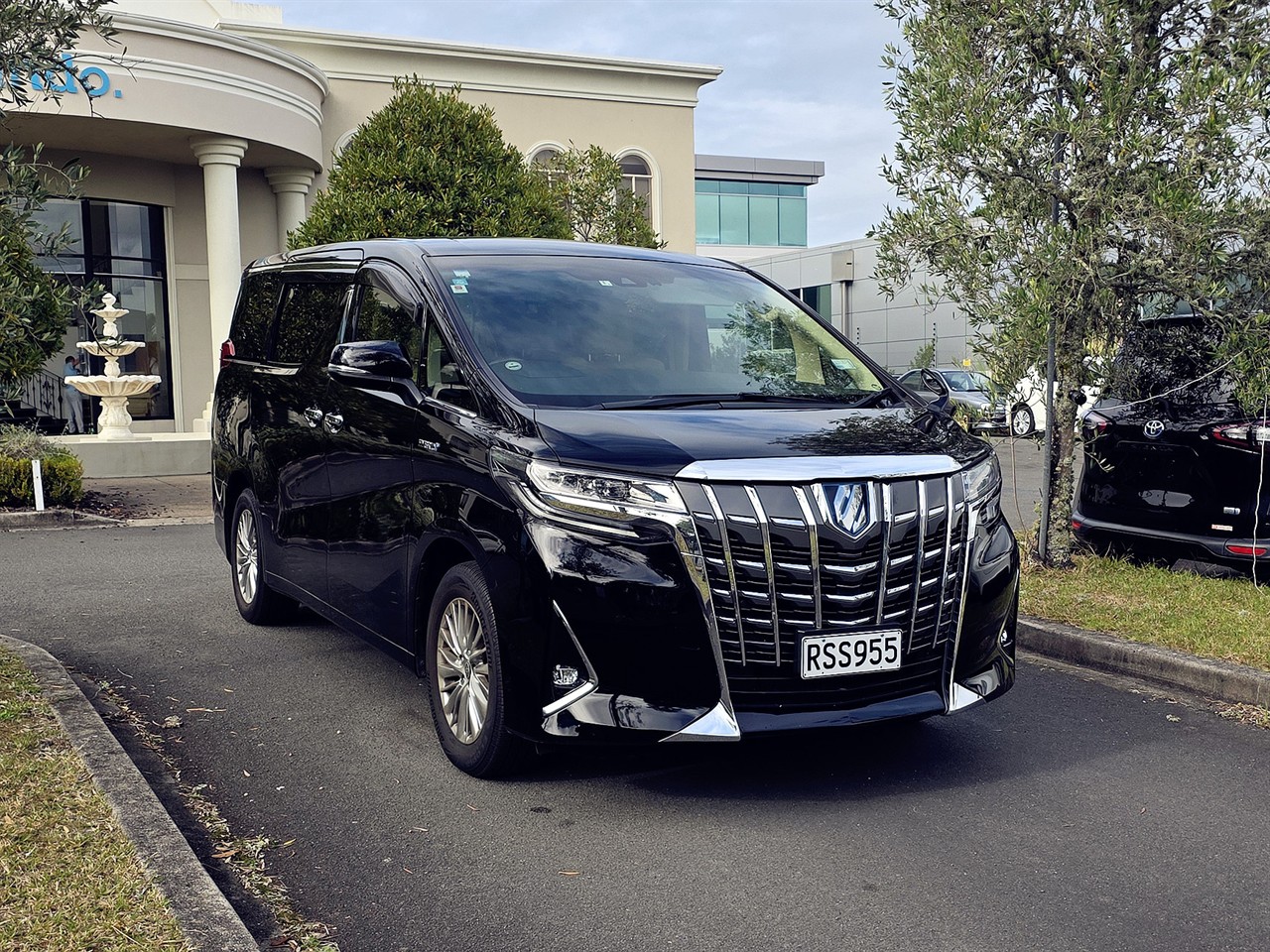2020 Toyota Alphard