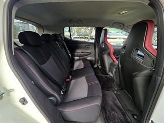 2021 Nissan LEAF - Thumbnail