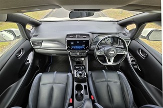 2021 Nissan LEAF - Thumbnail