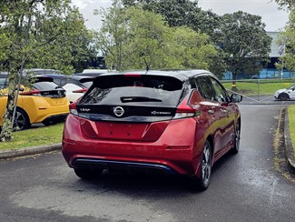2019 Nissan LEAF - Thumbnail
