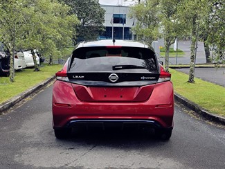 2019 Nissan LEAF - Thumbnail