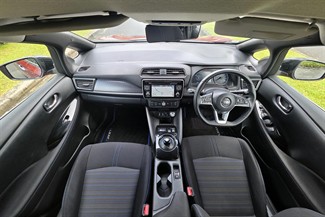 2019 Nissan LEAF - Thumbnail