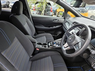 2019 Nissan LEAF - Thumbnail