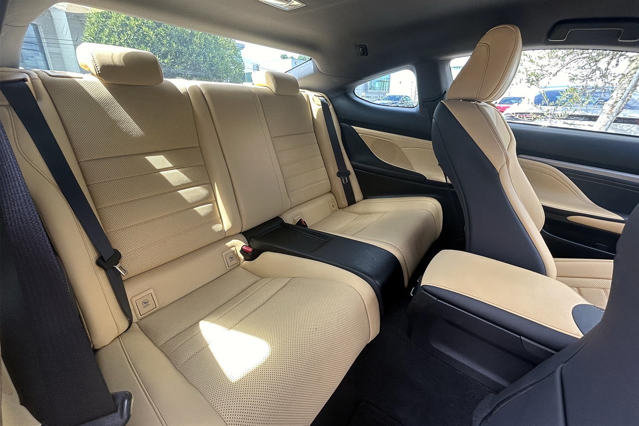 2015 Lexus RC300h