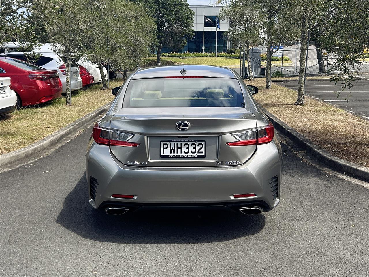 2015 Lexus RC300h