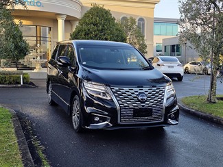 2023 Nissan Elgrand - Thumbnail