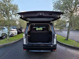 2023 Nissan Elgrand - Thumbnail