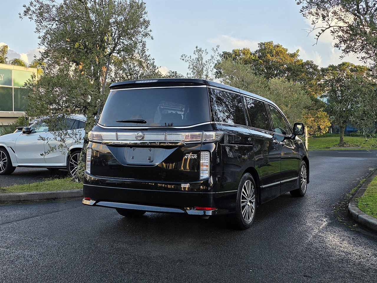 2023 Nissan Elgrand