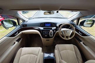 2013 Nissan Elgrand - Thumbnail