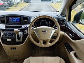 2013 Nissan Elgrand - Thumbnail